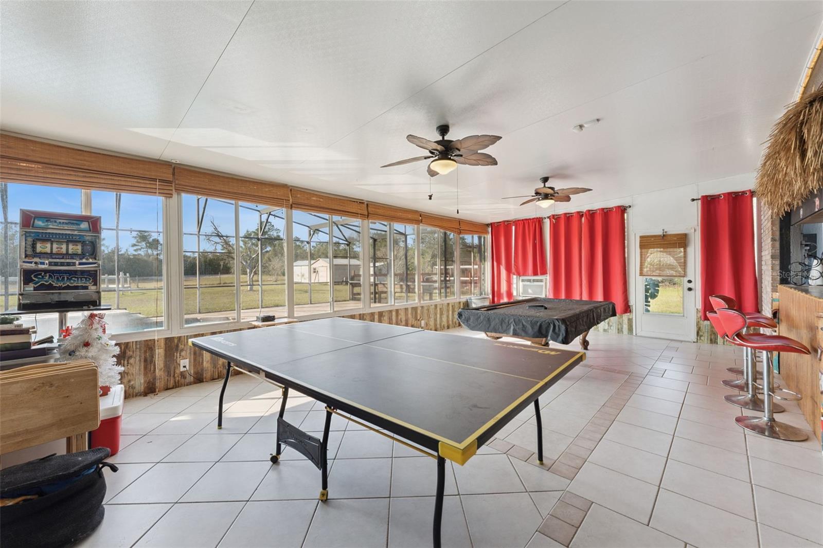 LEXINGTON TRLS - Residential