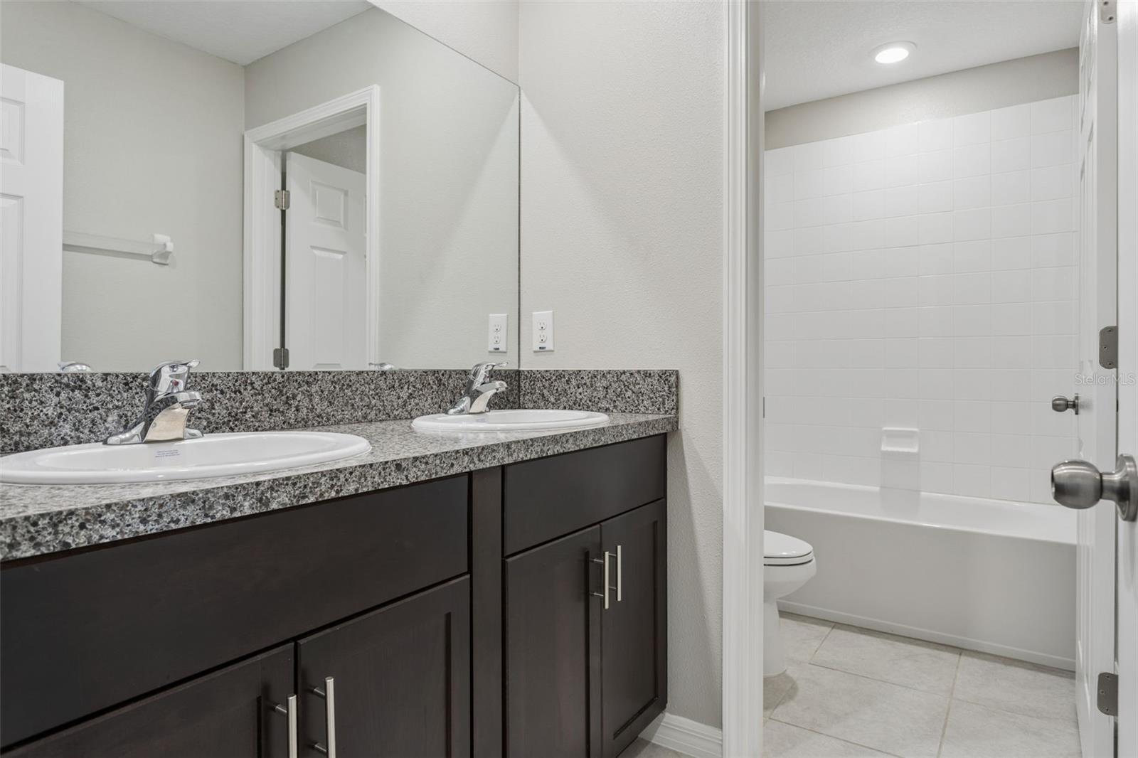 VENTANA GROVES - Residential