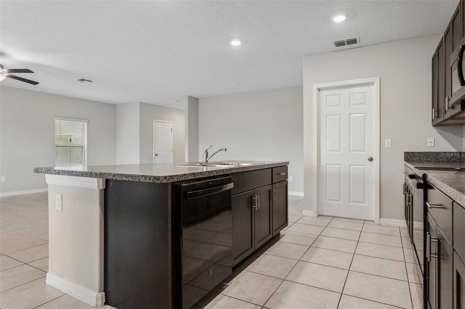 VENTANA GROVES - Residential