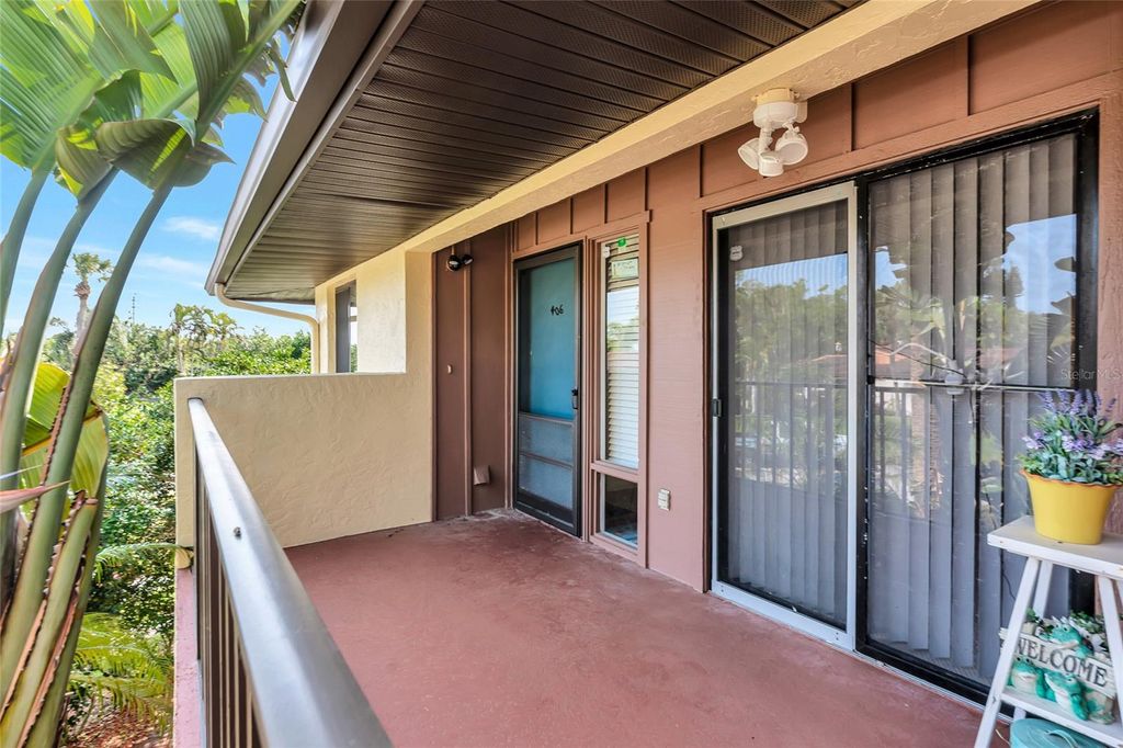 Photo of 6423 Egret Lane #406, Bradenton, FL 34210 (MLS # A4686906)