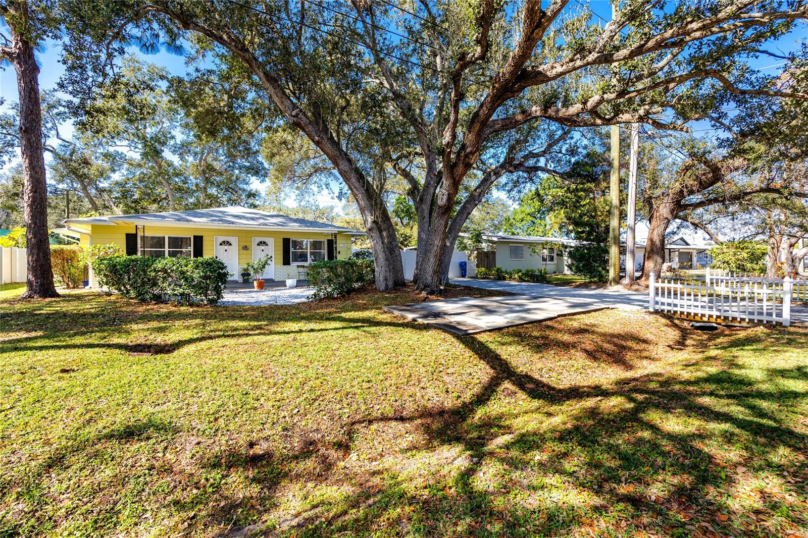 BAY PINES MANOR - Residential Income