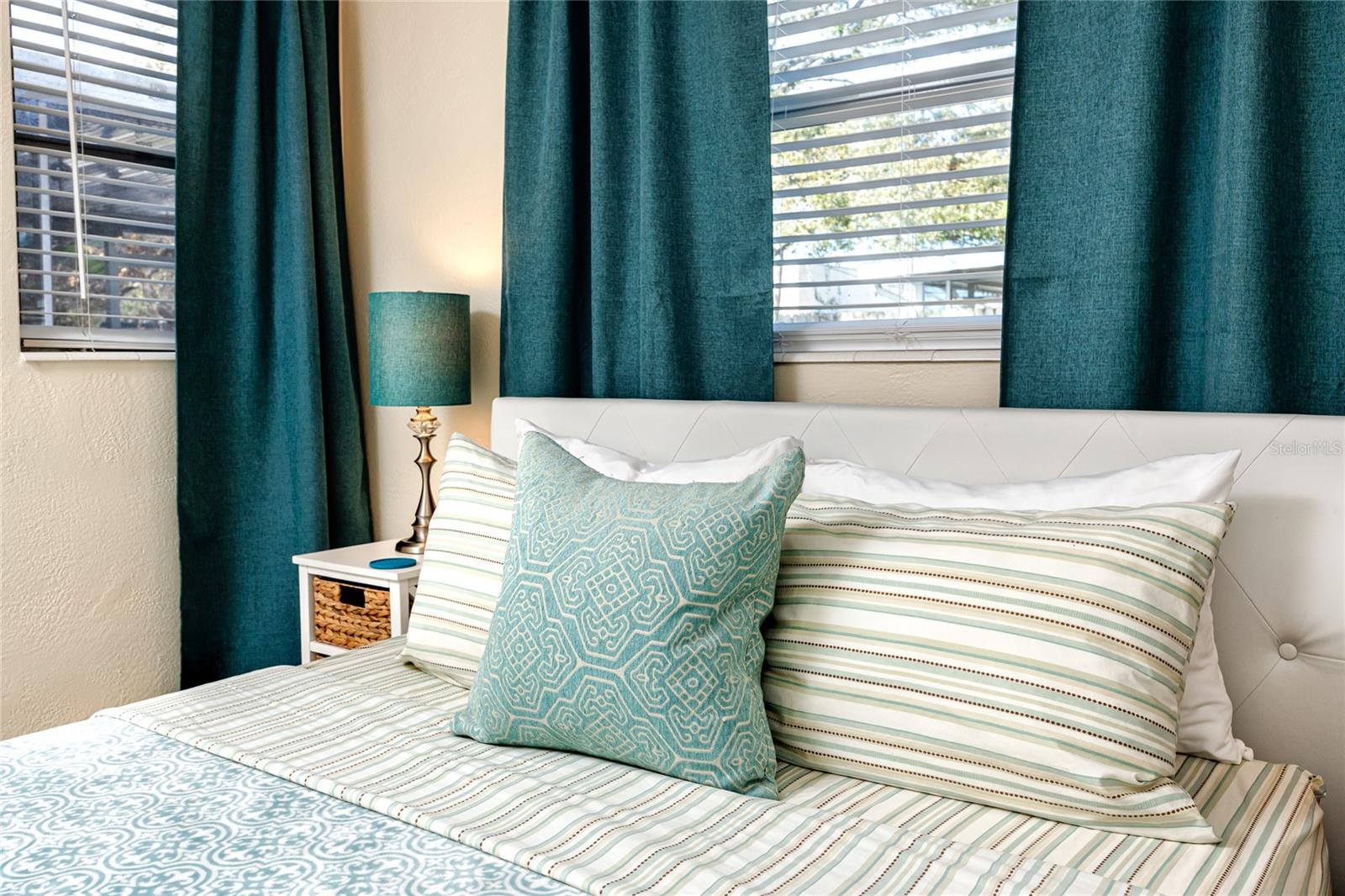 BAY PINES MANOR - Residential Income