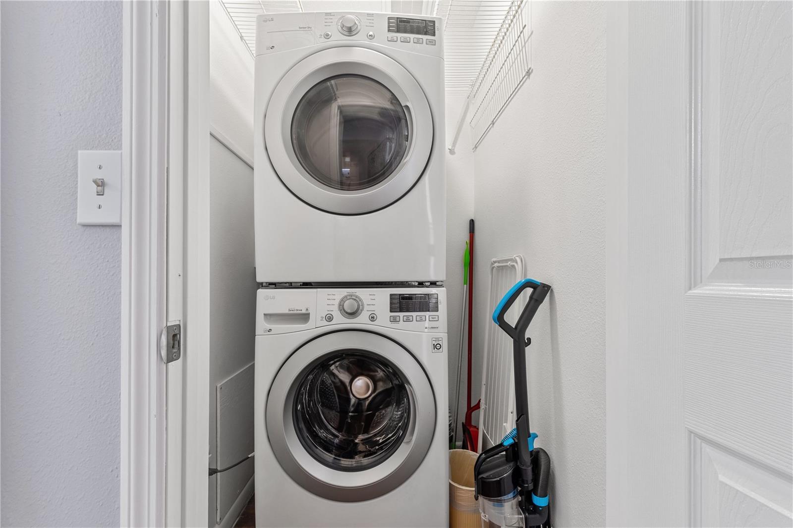 BAY PINES MANOR - Residential Income