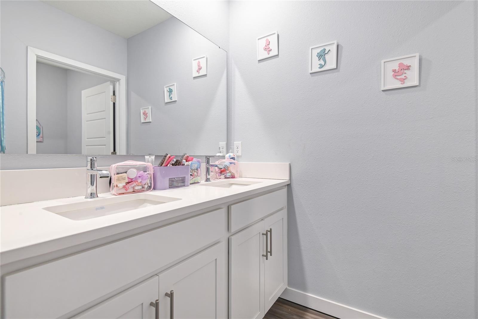 SUMMERLY - Residential