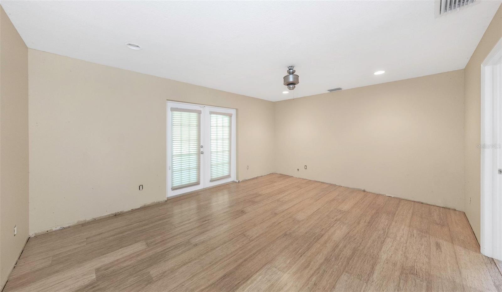 NORTHDALE SEC E UNIT 3 - Residential