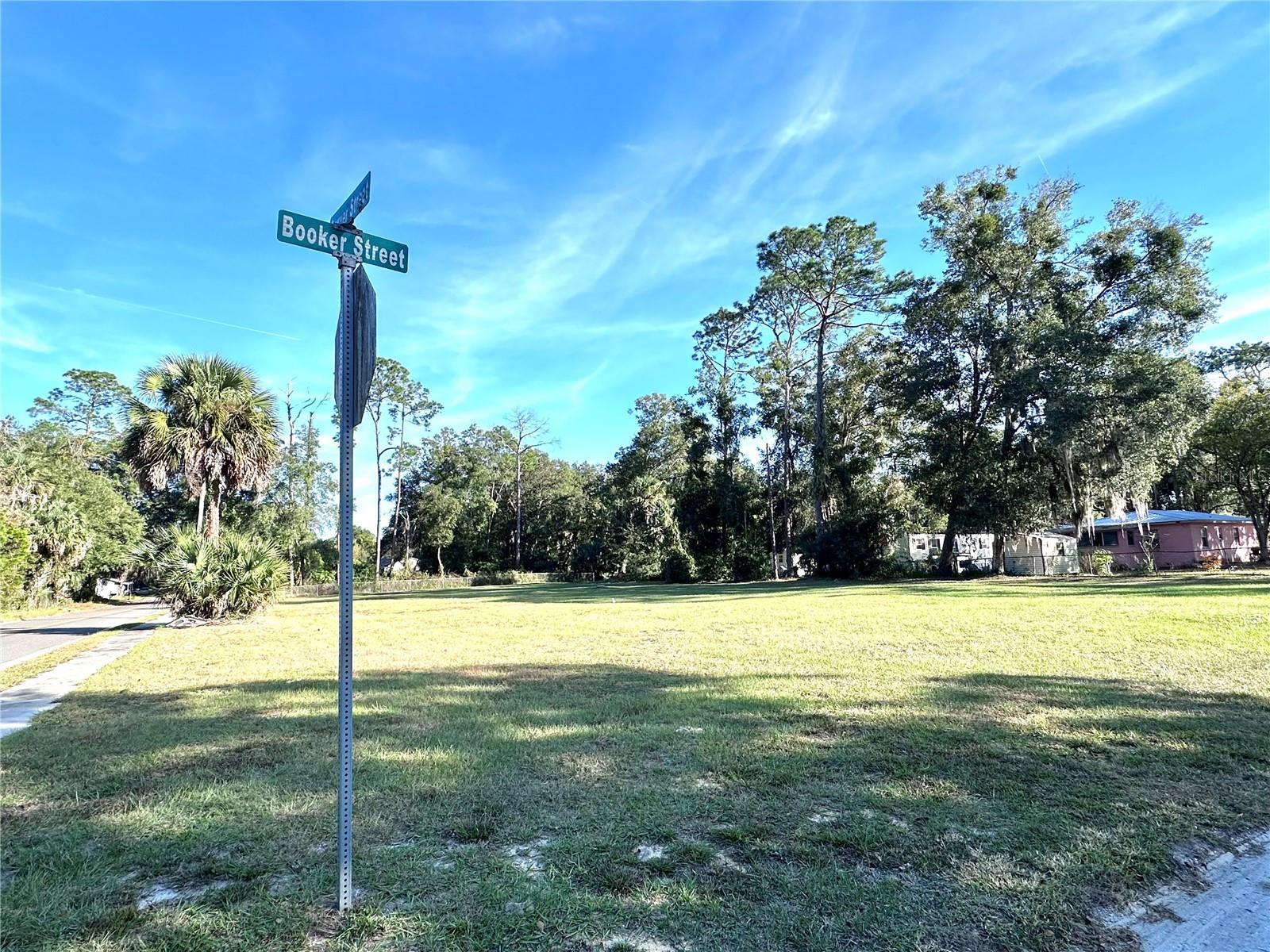 SHADOW LAWN HEIGHTS - Land