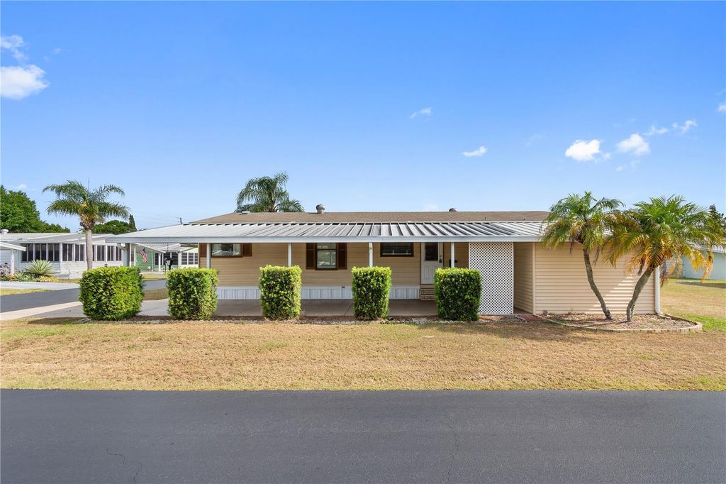 Photo of 211 Sweet Circle, Winter Haven, FL 33884 (MLS # L4952480)