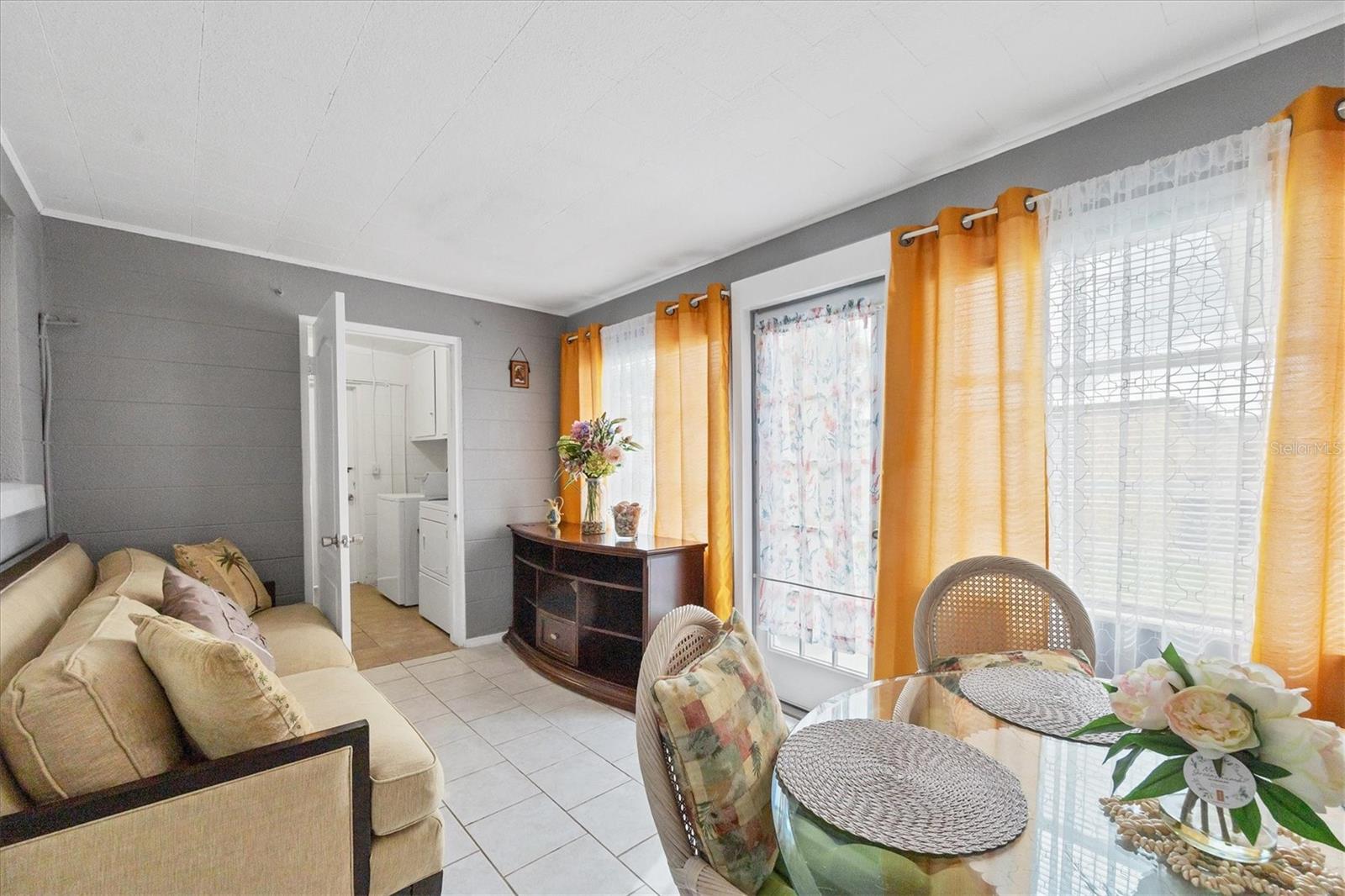 WARM MINERAL SPGS - Residential Income