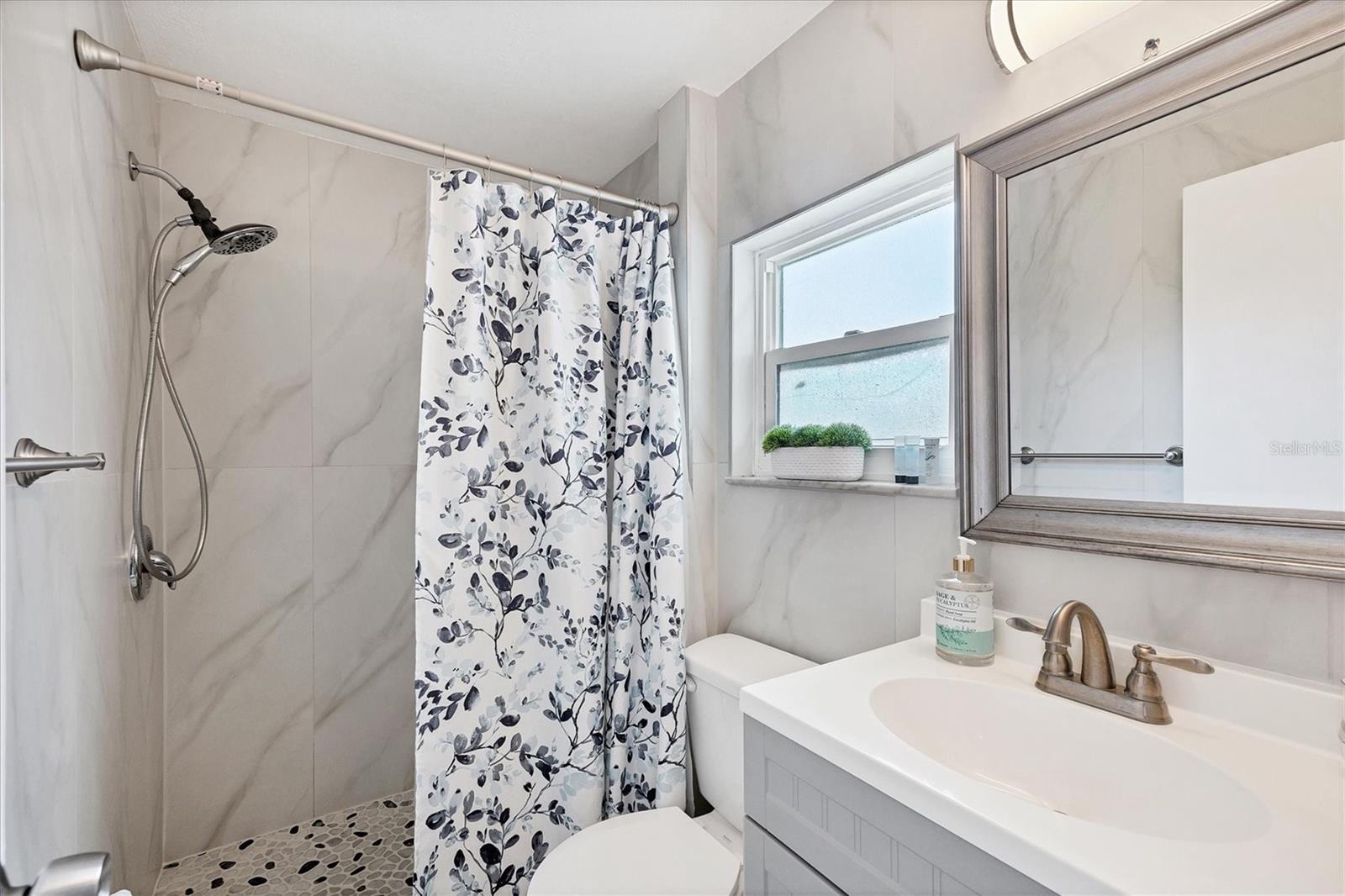 WARM MINERAL SPGS - Residential Income