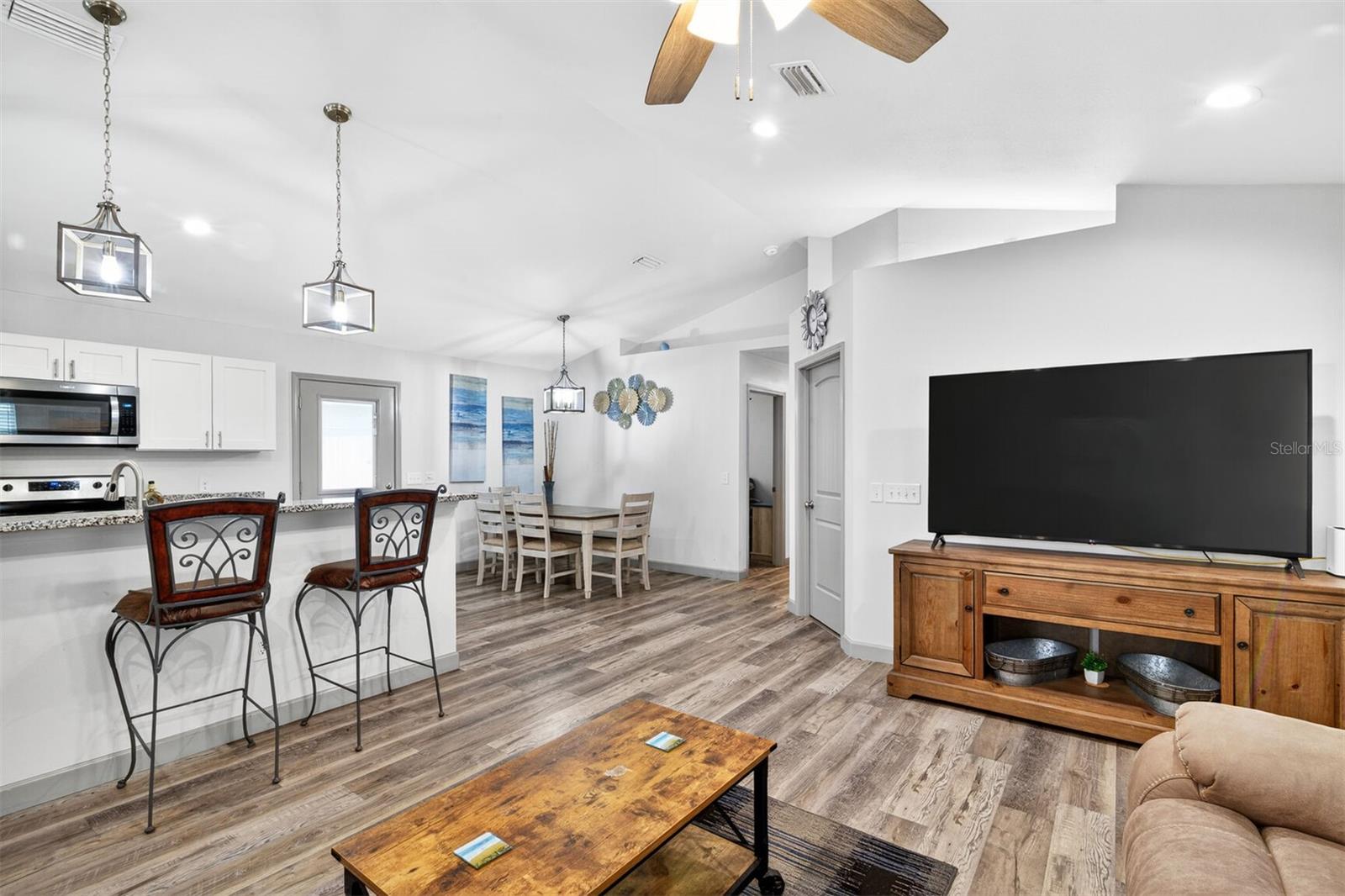 G M WHETSTONE ESTATE ADD TO H S - Residential