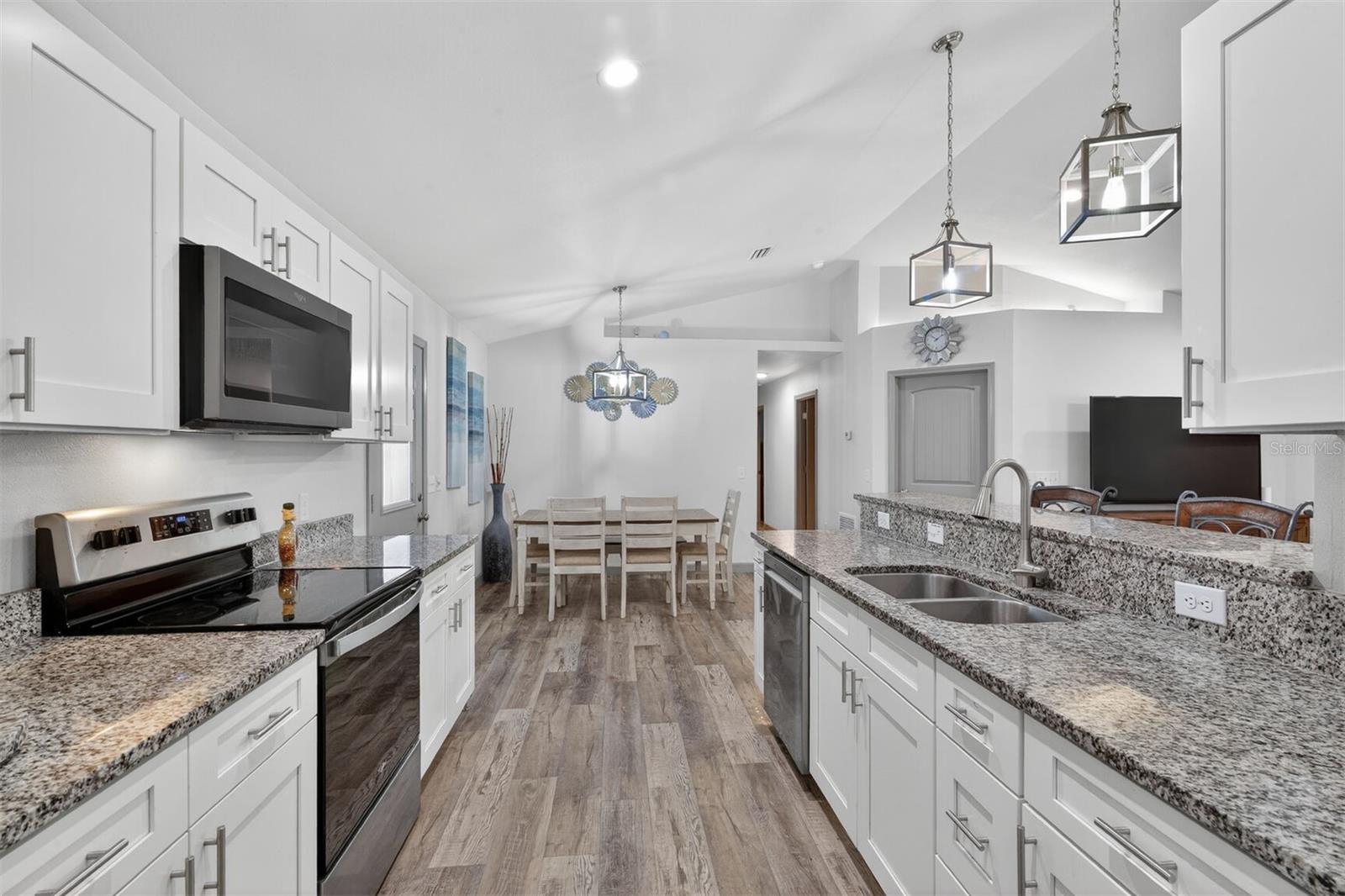 G M WHETSTONE ESTATE ADD TO H S - Residential