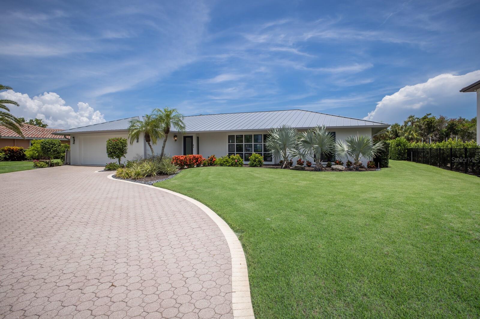 COUNTRY CLUB SHORES SEC 03 - Residential