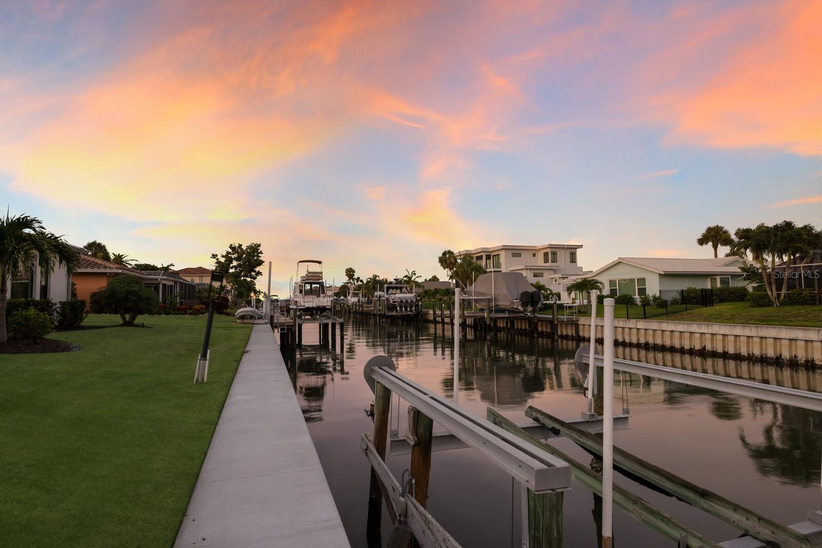 COUNTRY CLUB SHORES SEC 03 - Residential