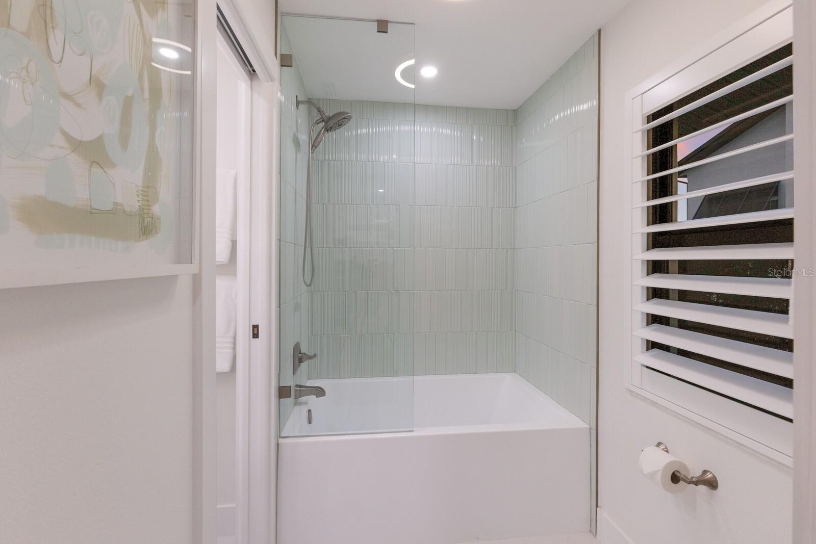 COUNTRY CLUB SHORES SEC 03 - Residential