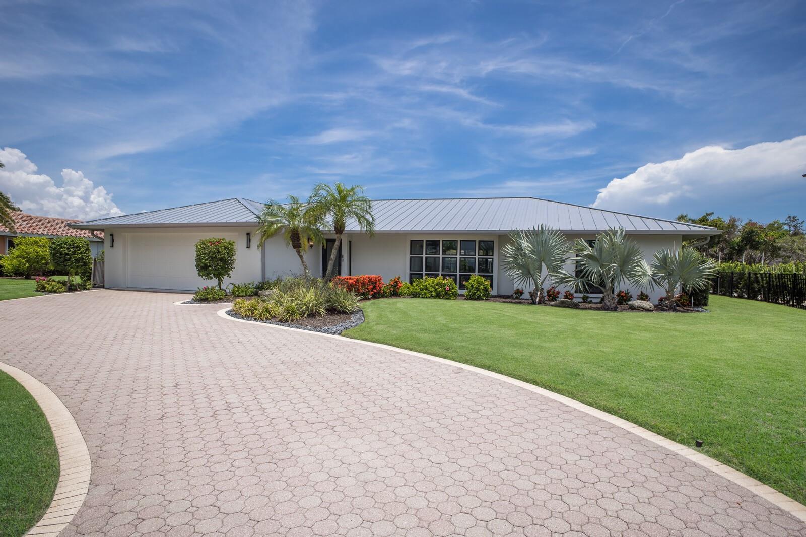 COUNTRY CLUB SHORES SEC 03 - Residential