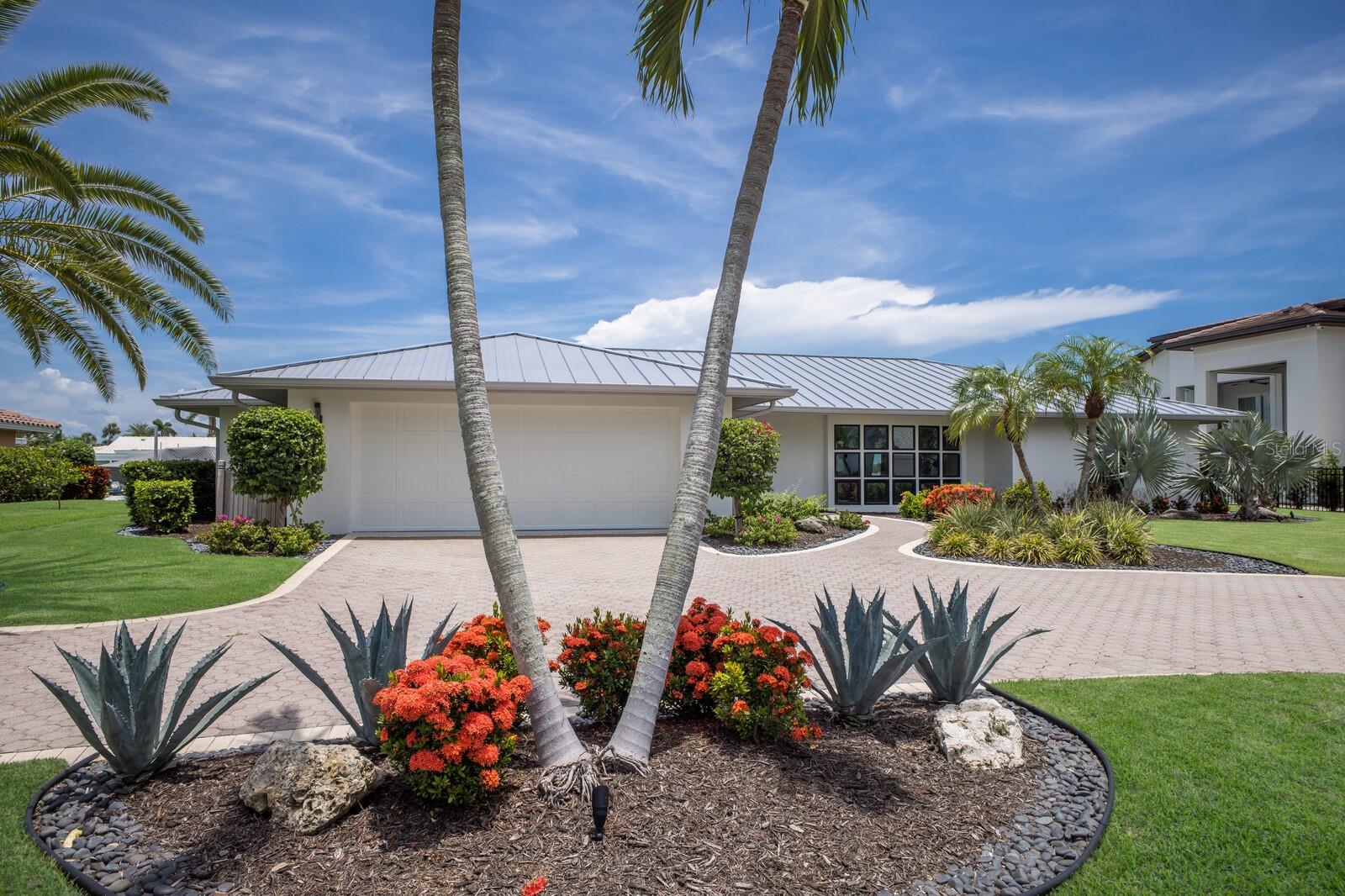 COUNTRY CLUB SHORES SEC 03 - Residential