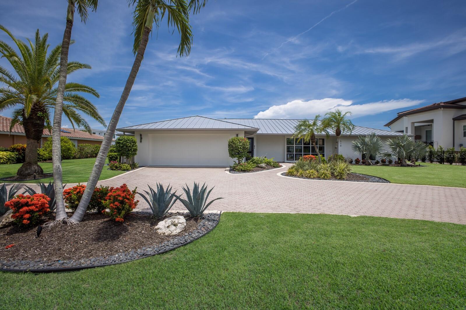 COUNTRY CLUB SHORES SEC 03 - Residential