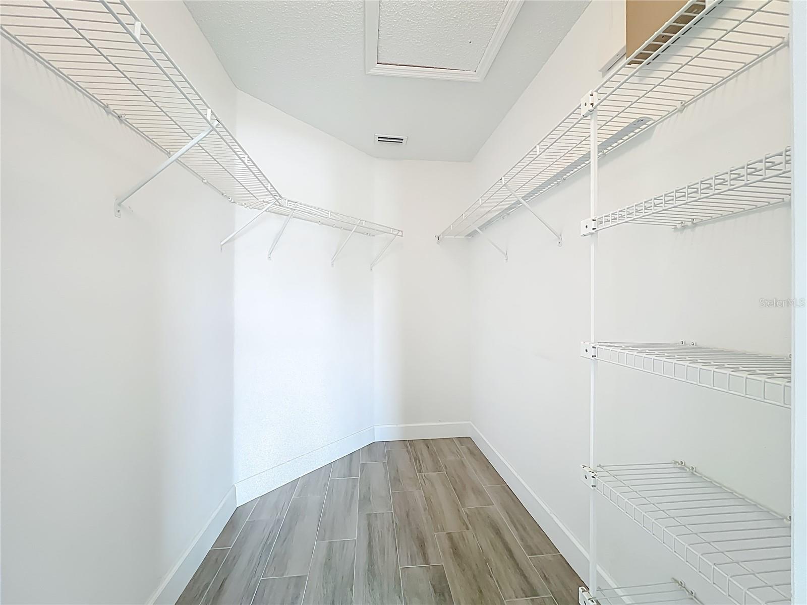 KINGSFIELD PH IV - Residential