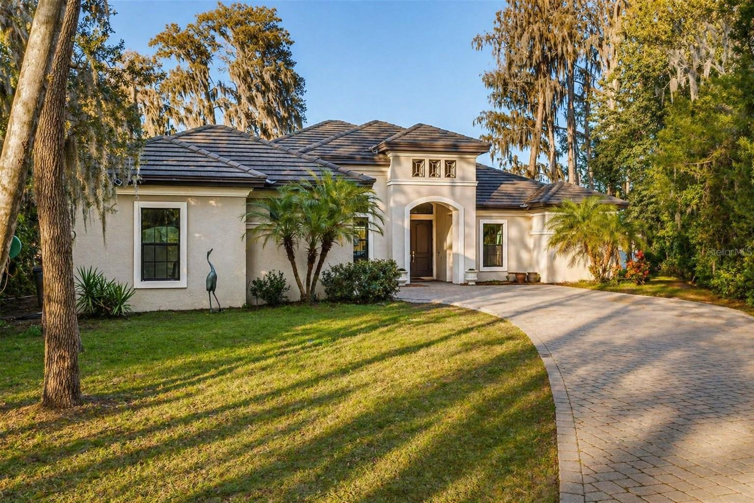 9505 AQUA LANE