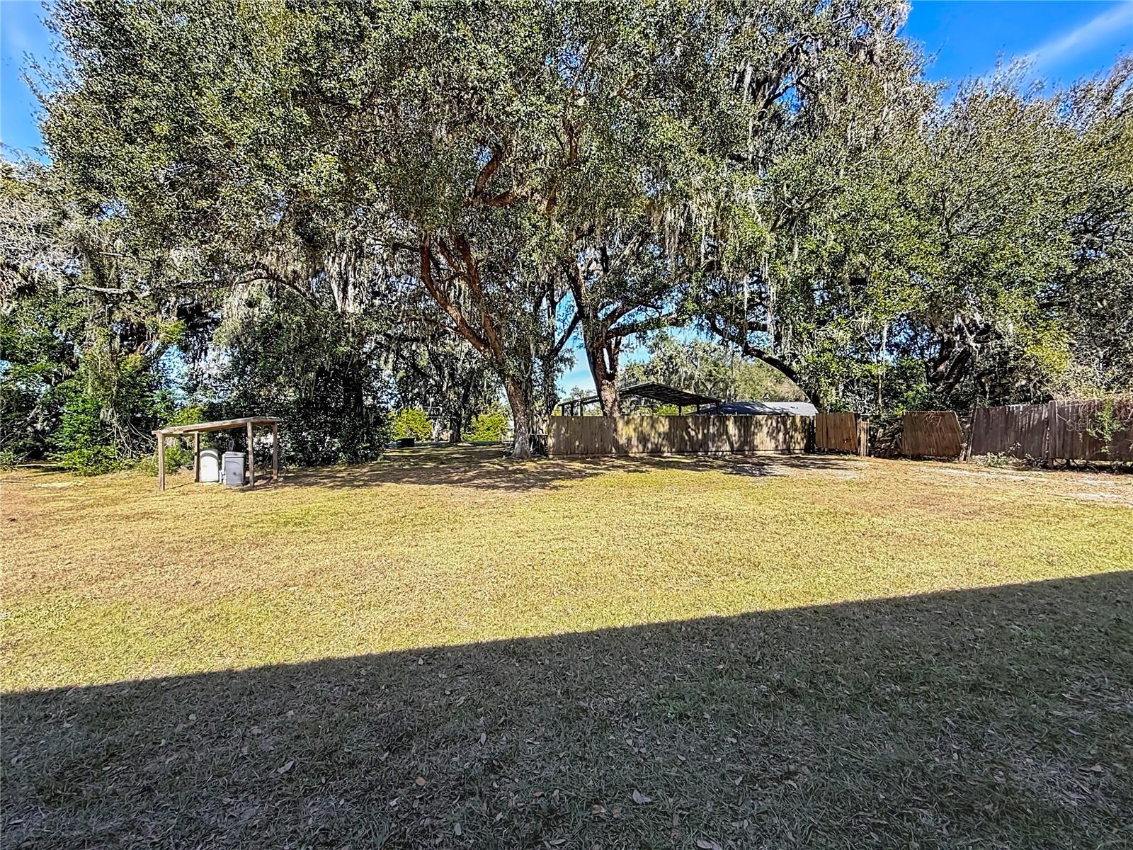 BUSHNELL PARK 28 - Residential