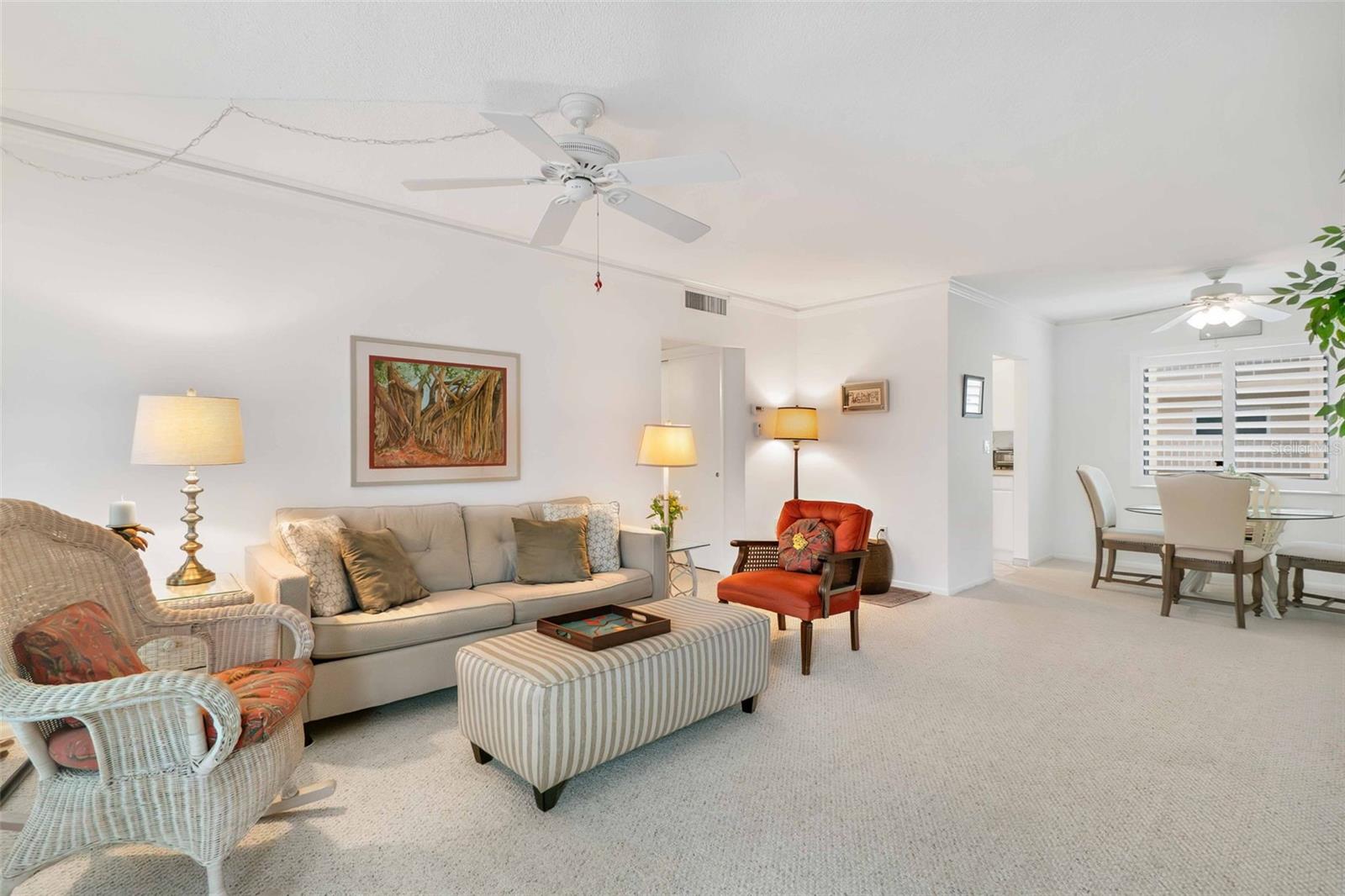 521 W VENICE AVENUE 22