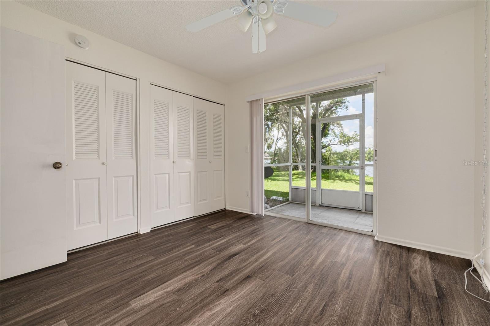 WATERSIDE CONDO III - Residential