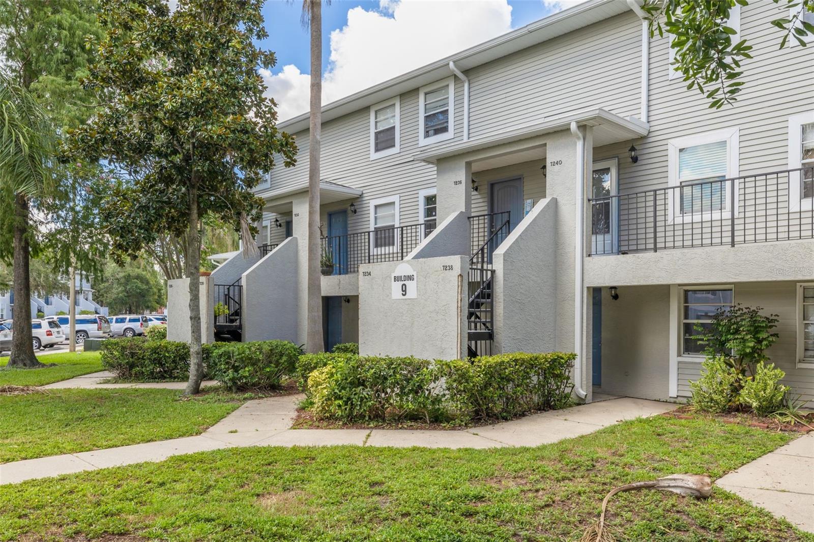 WATERSIDE CONDO III - Residential