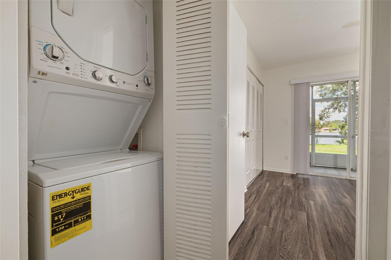 WATERSIDE CONDO III - Residential