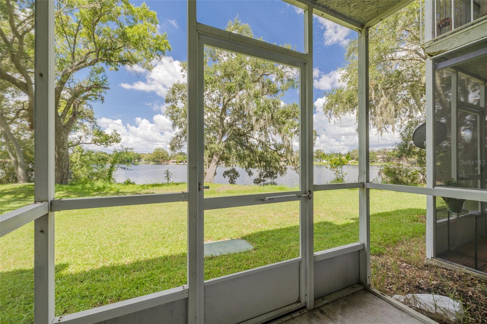 WATERSIDE CONDO III - Residential