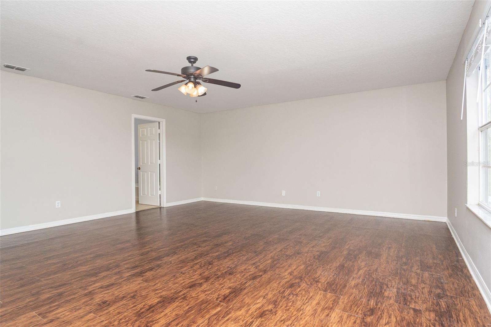 WATERFORD CHASE EAST PH 02 VILLAGE - Residential