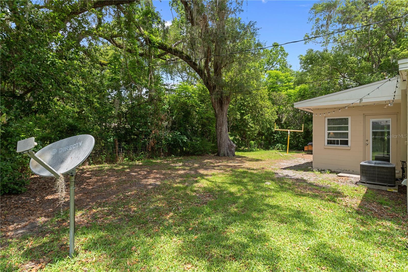 COUNTRY CLUB ESTATES UNREC - Residential