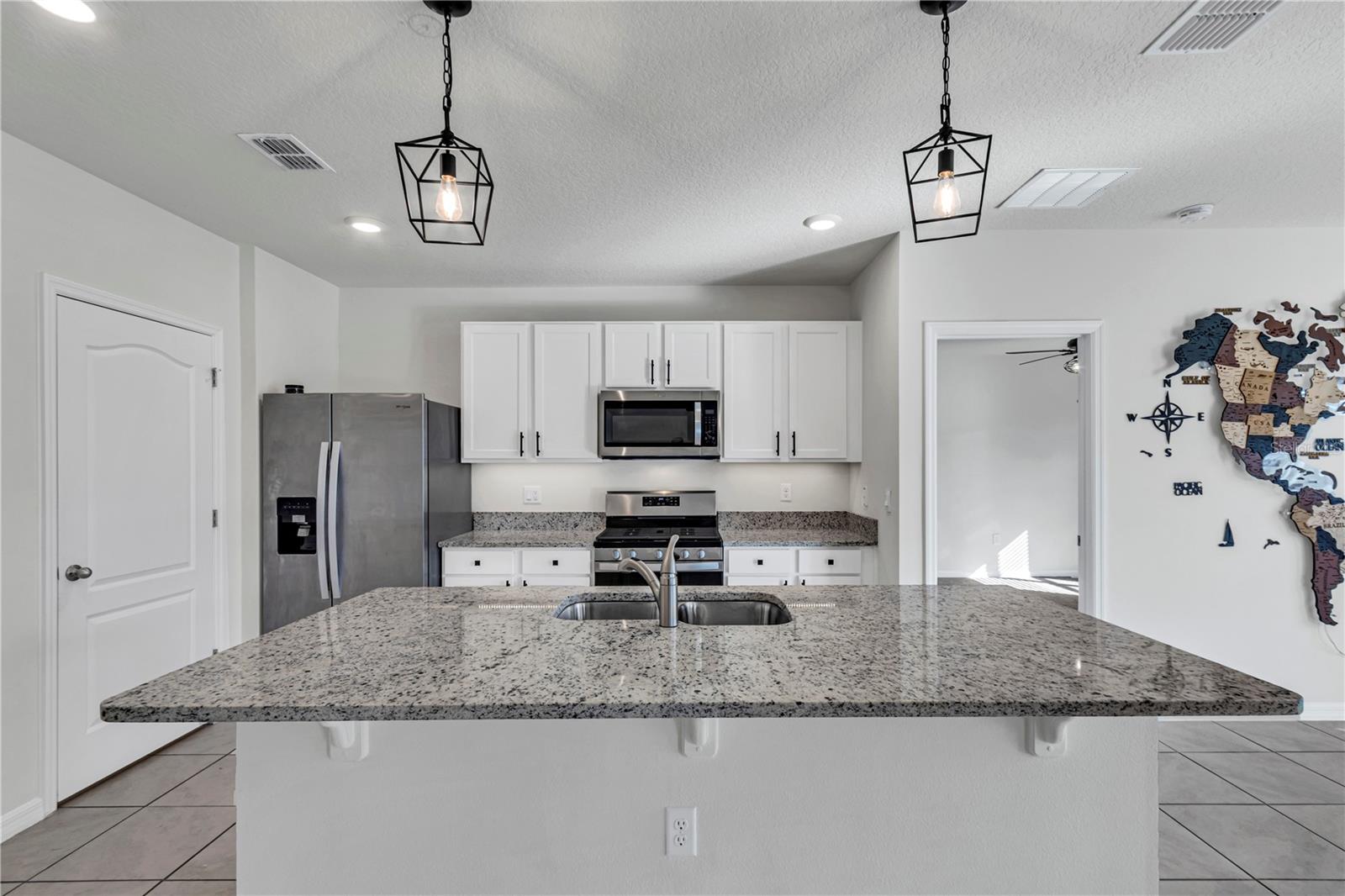 RIVIERA BELLA UN 9B - Residential Lease