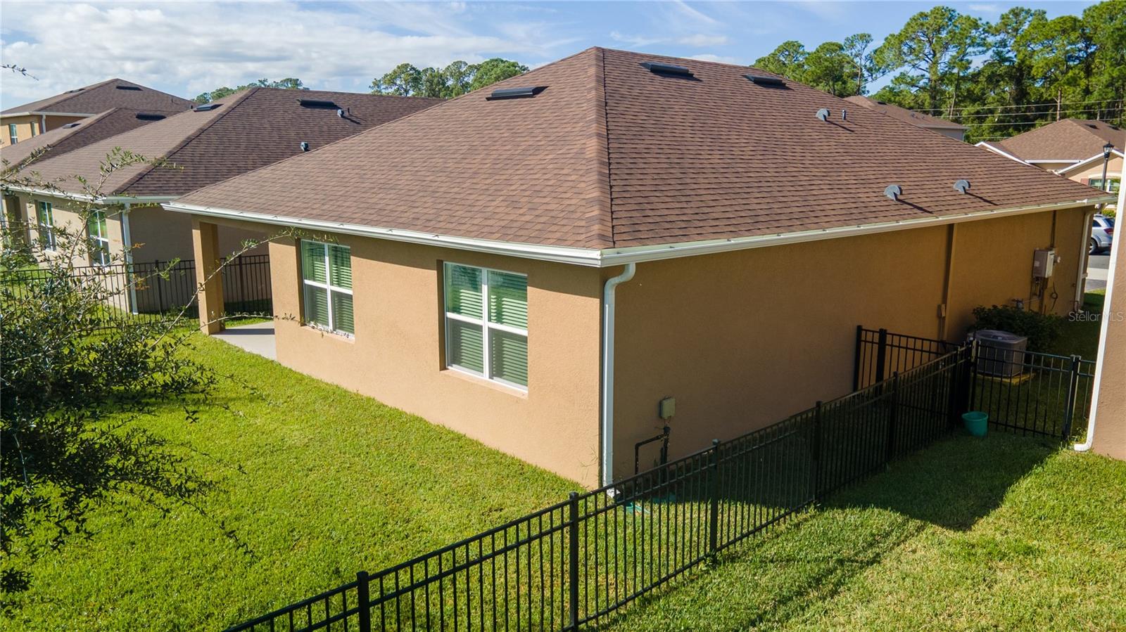 RIVIERA BELLA UN 9B - Residential Lease