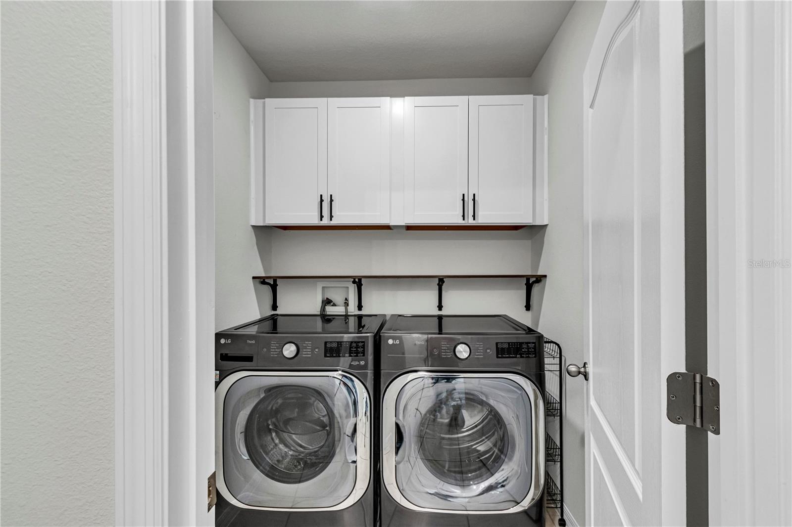 RIVIERA BELLA UN 9B - Residential Lease