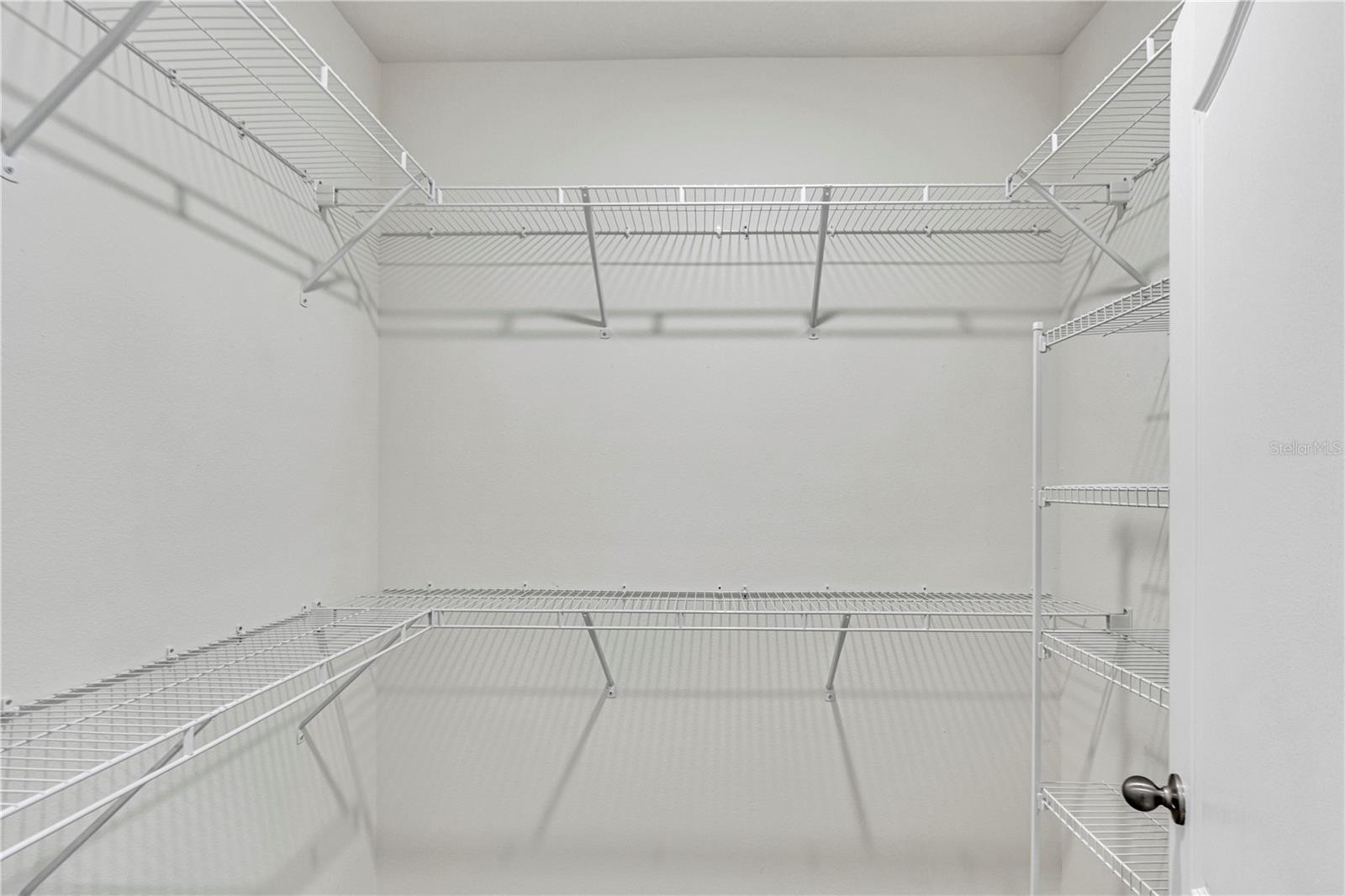 RIVIERA BELLA UN 9B - Residential Lease