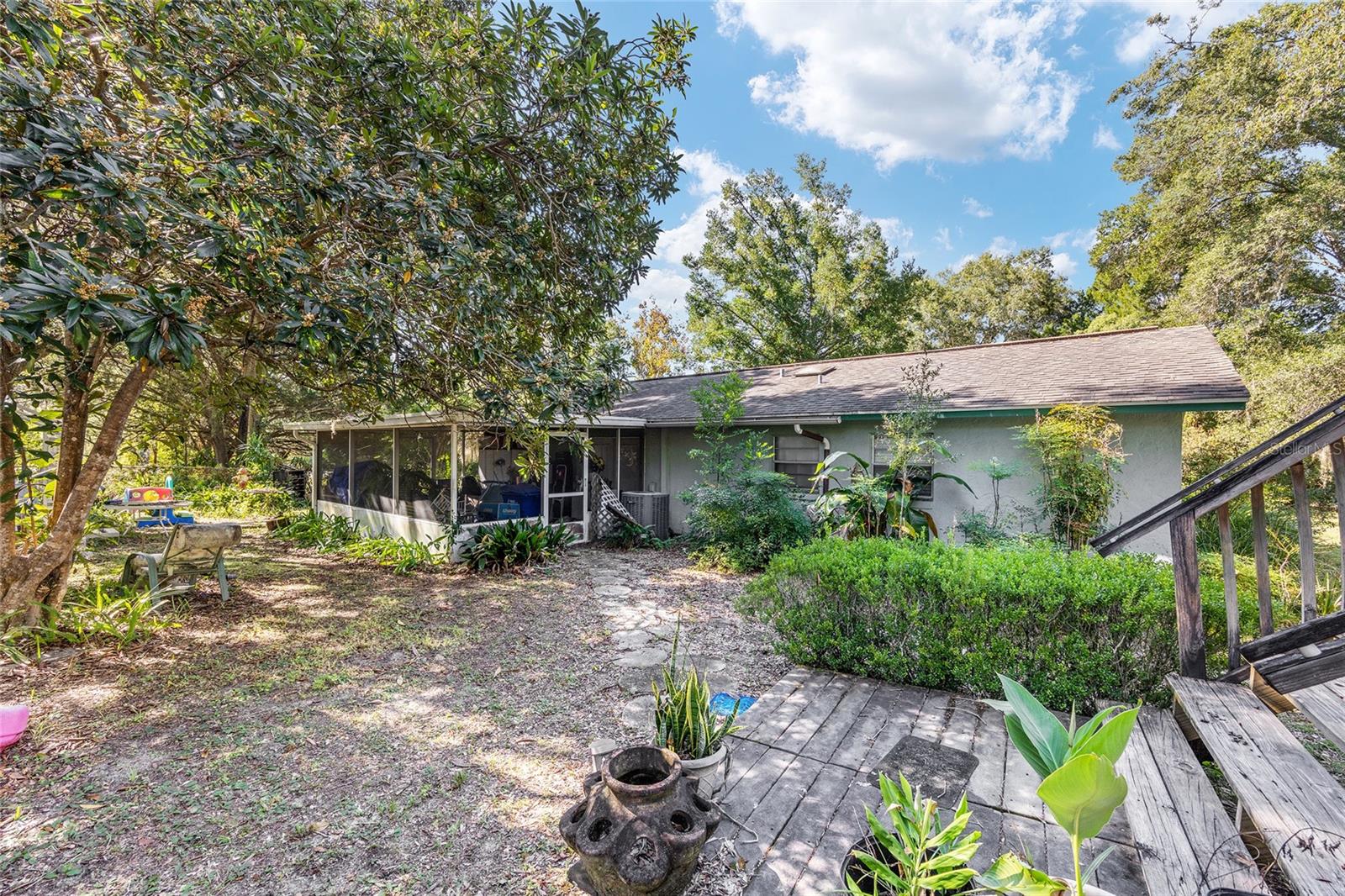 5985 W GULF TO LAKE HIGHWAY