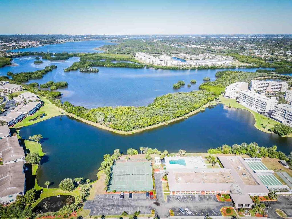 Photo of 10036 63rd Avenue N #20, St Petersburg, FL 33708 (MLS # TB8466694)