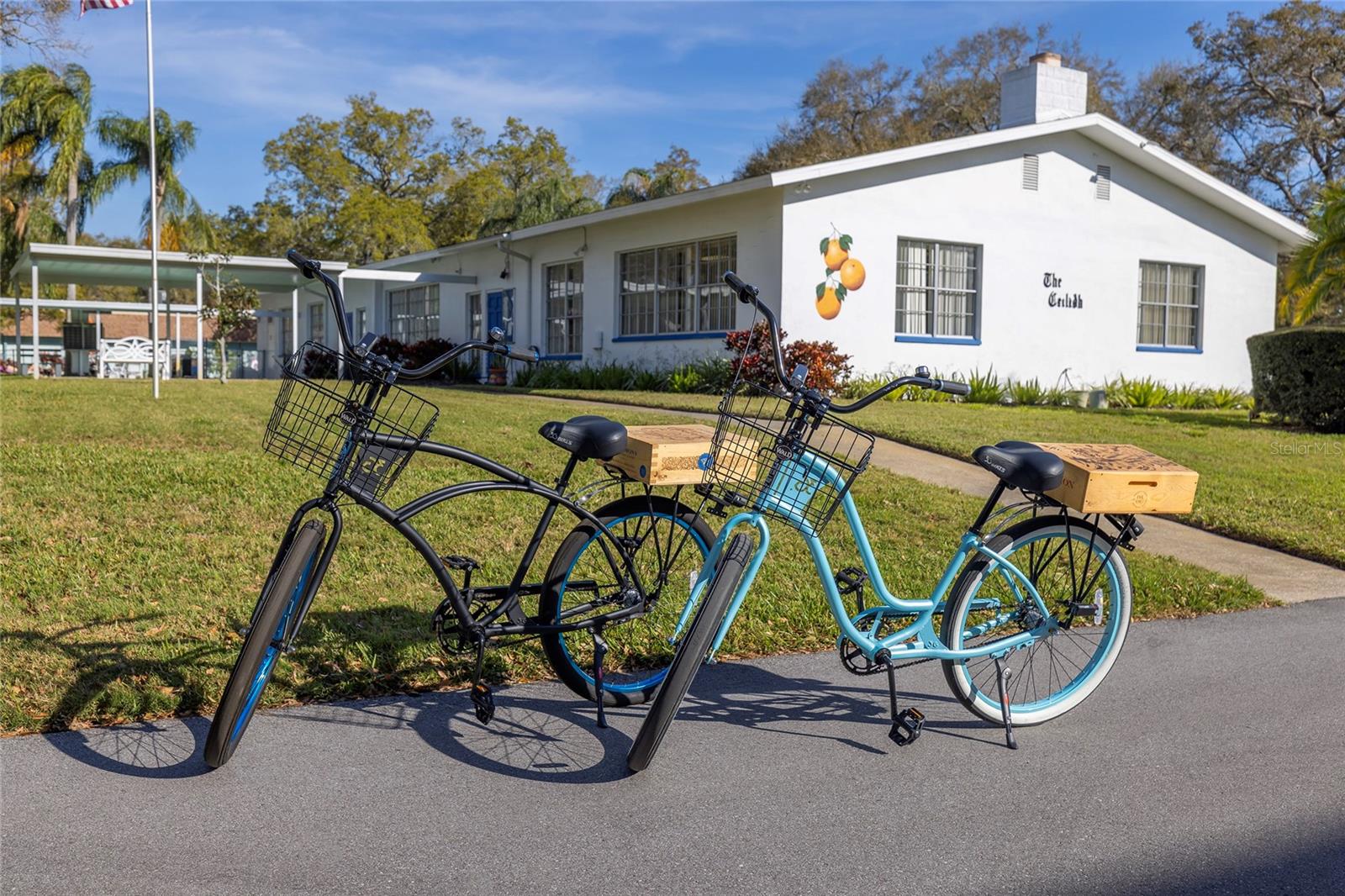 DOUGLAS ARMS - Residential