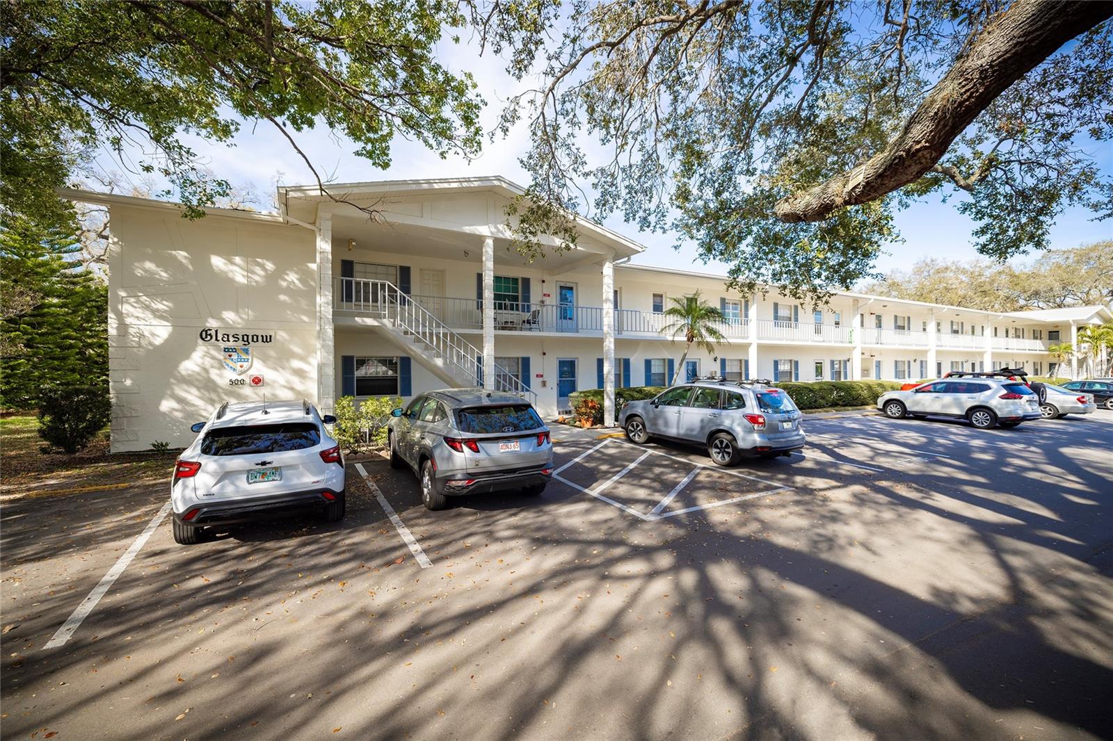 DOUGLAS ARMS - Residential