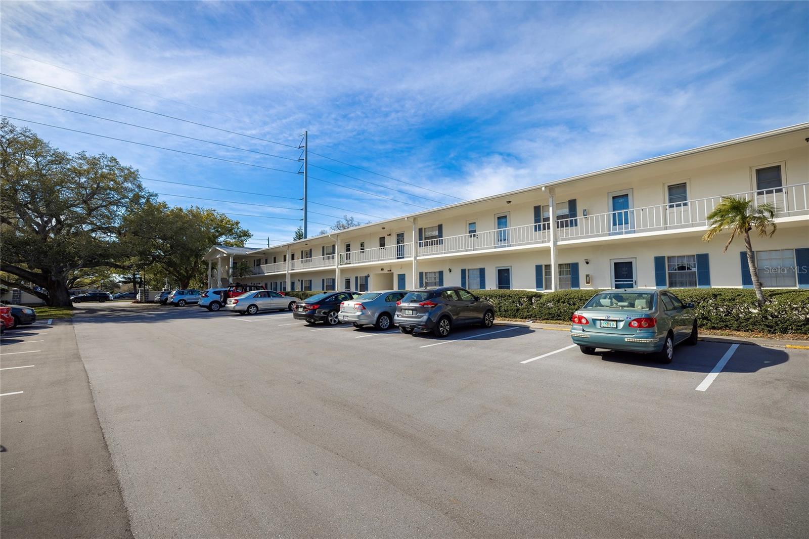 DOUGLAS ARMS - Residential