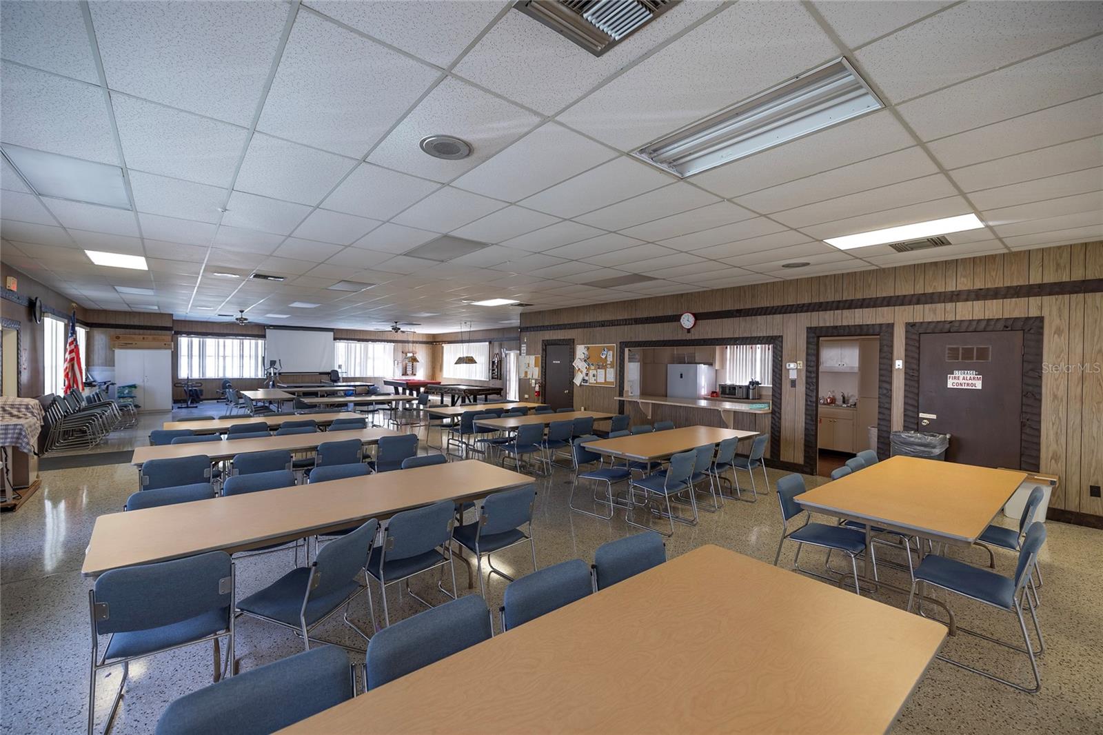 DOUGLAS ARMS - Residential