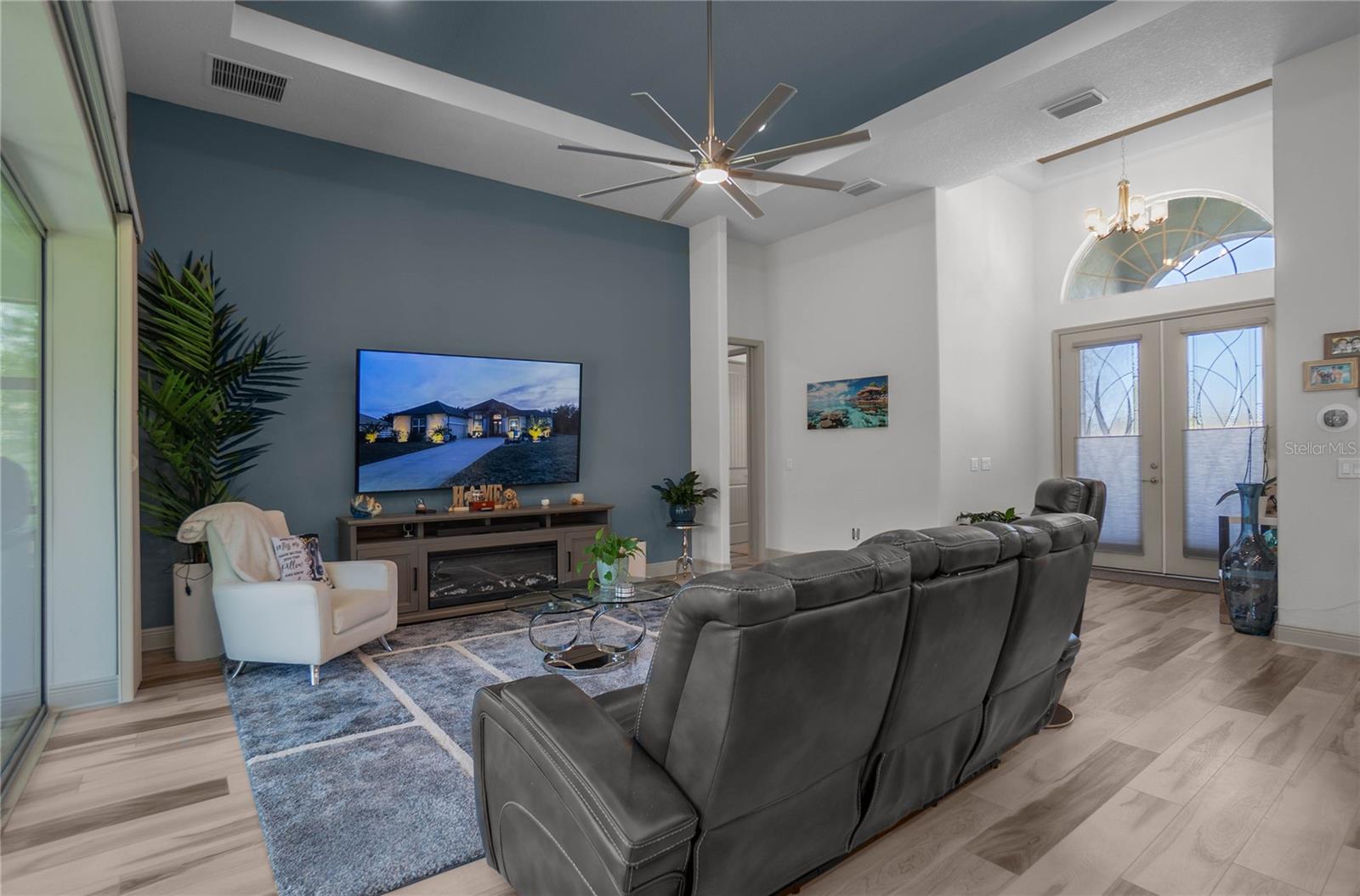 BELMONT HILLS UNTI 01 - Residential