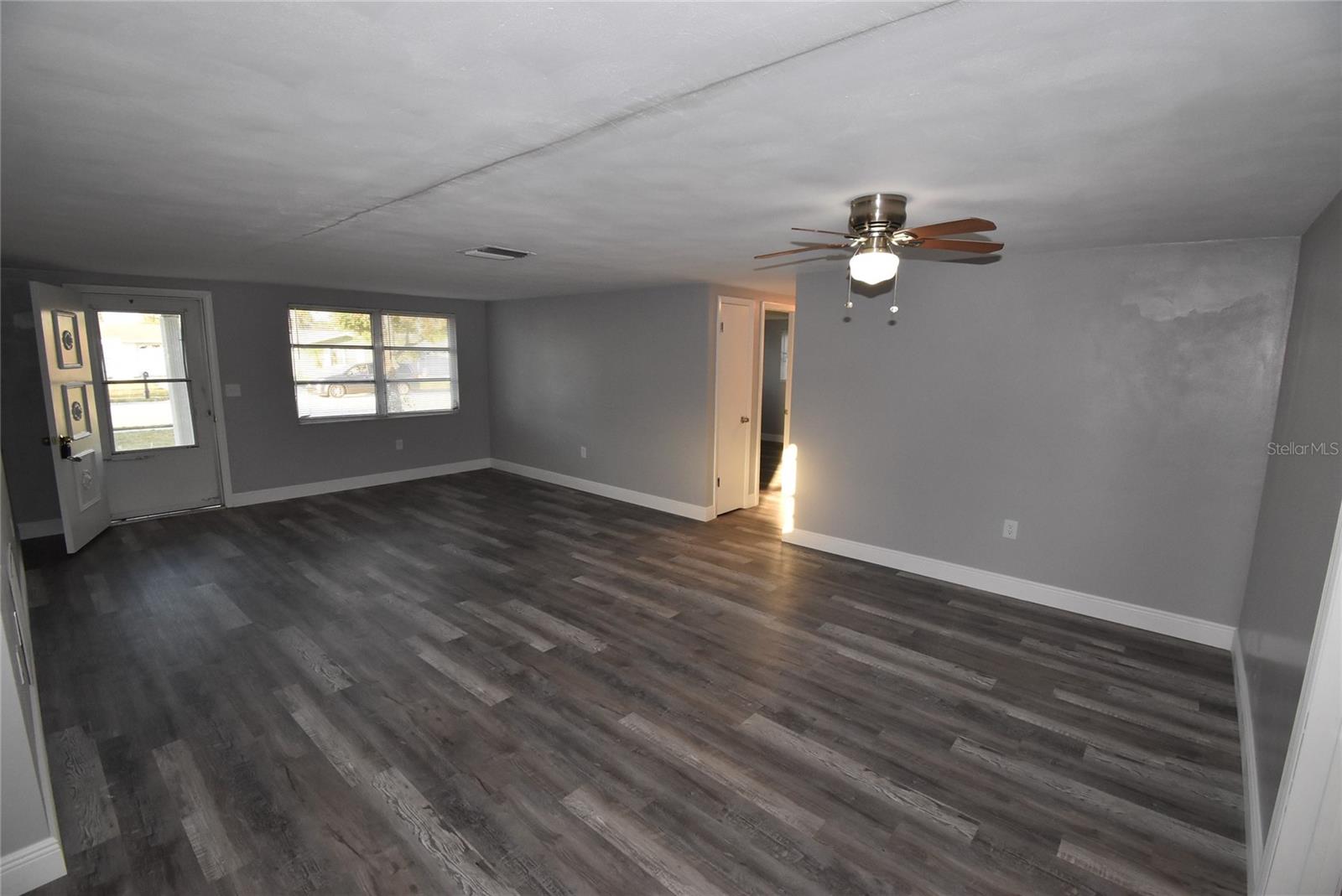 EMBASSY HILLS - Residential