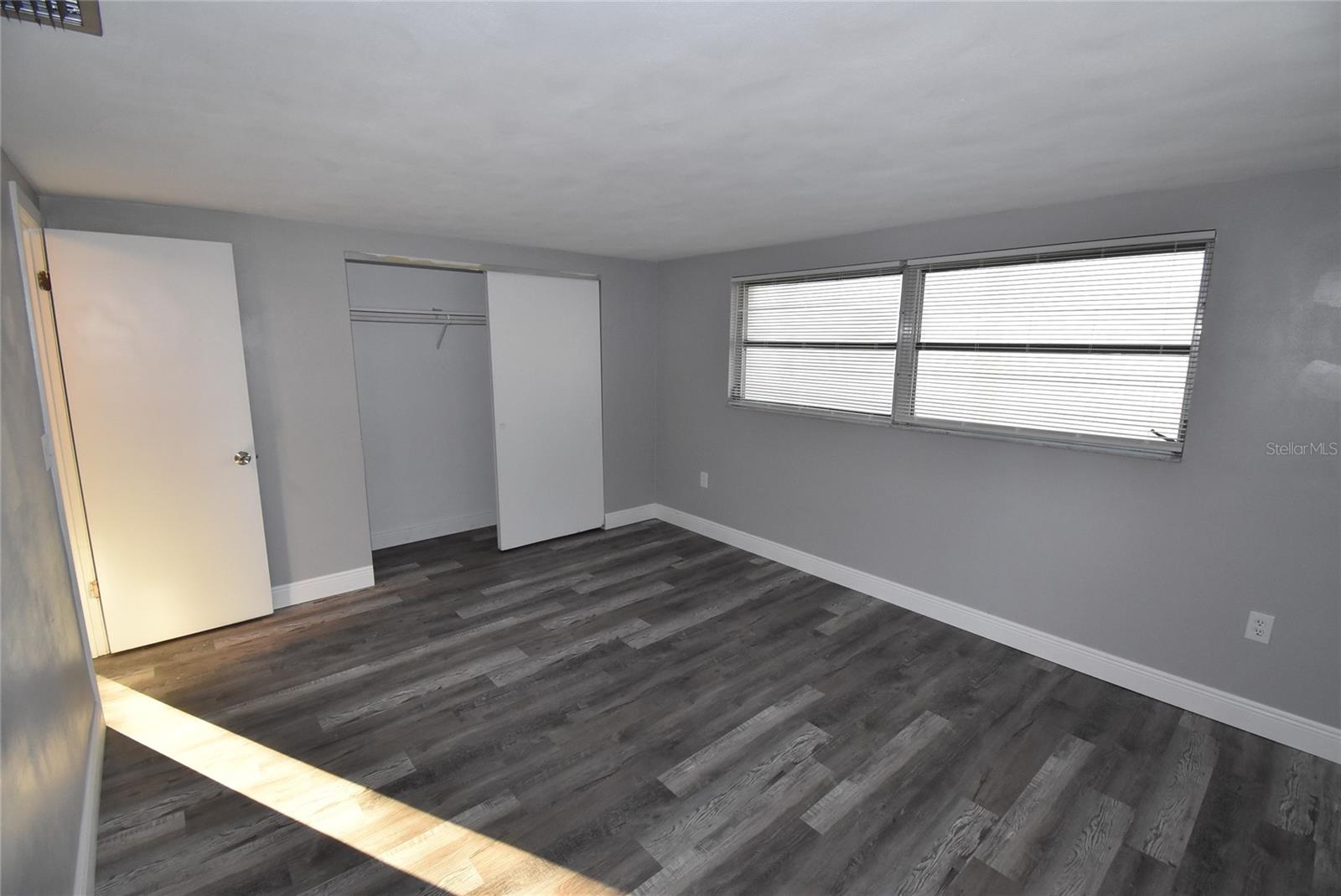 EMBASSY HILLS - Residential