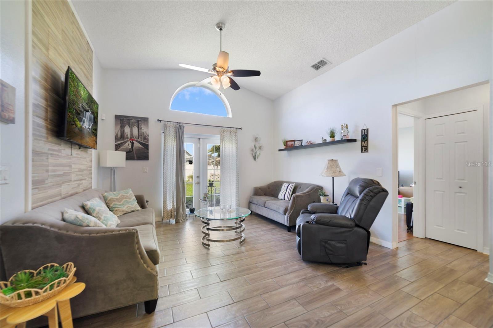 3165 FAIRFIELD DRIVE