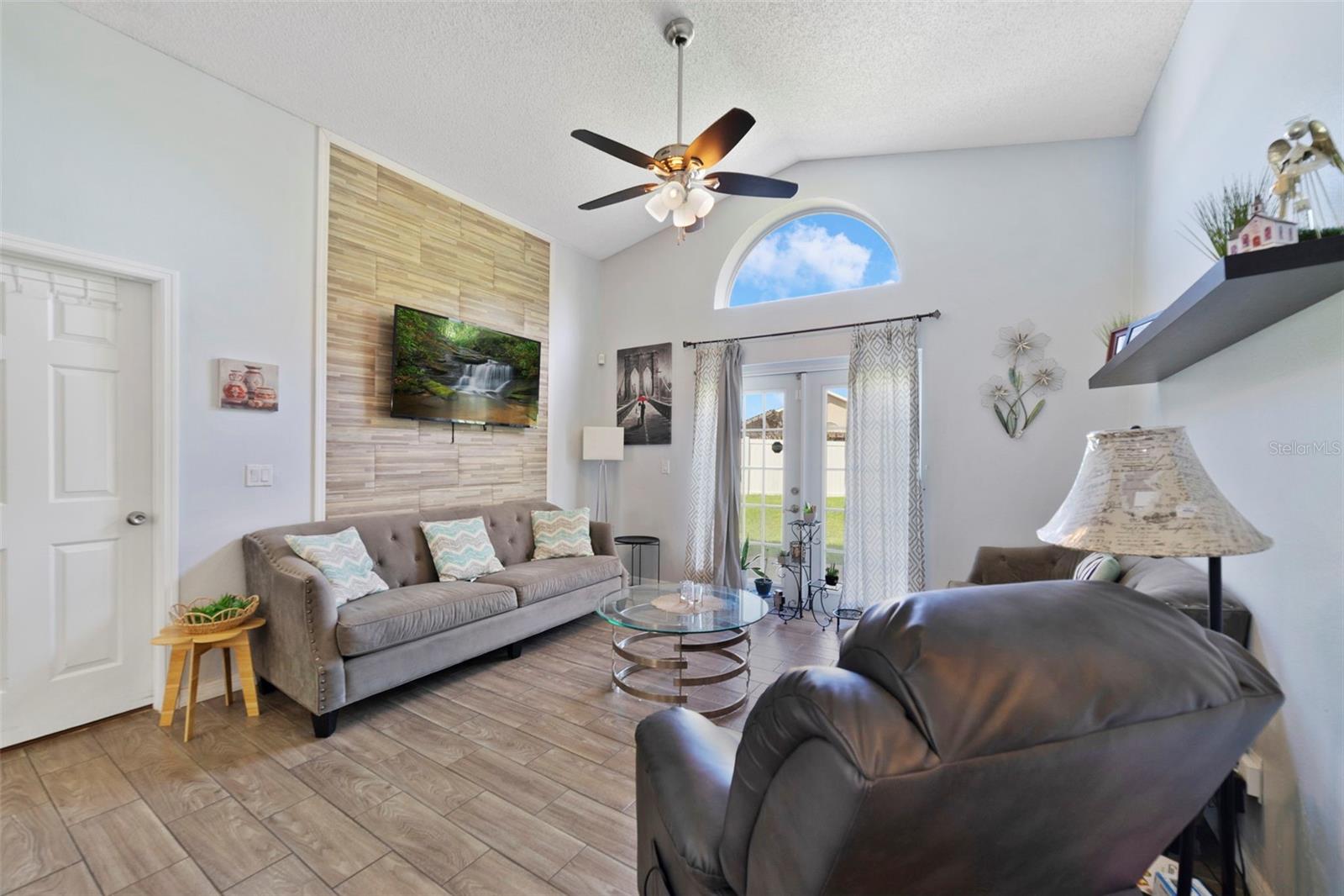 3165 FAIRFIELD DRIVE