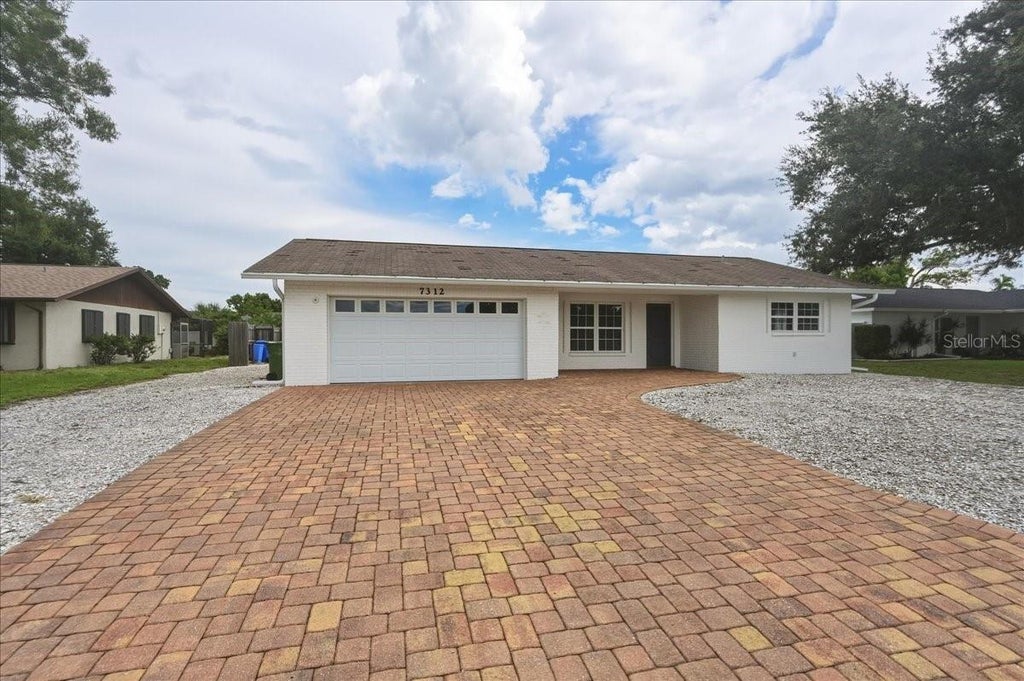 Photo of 7312 17th Avenue W, Bradenton, FL 34209 (MLS # A4707556)
