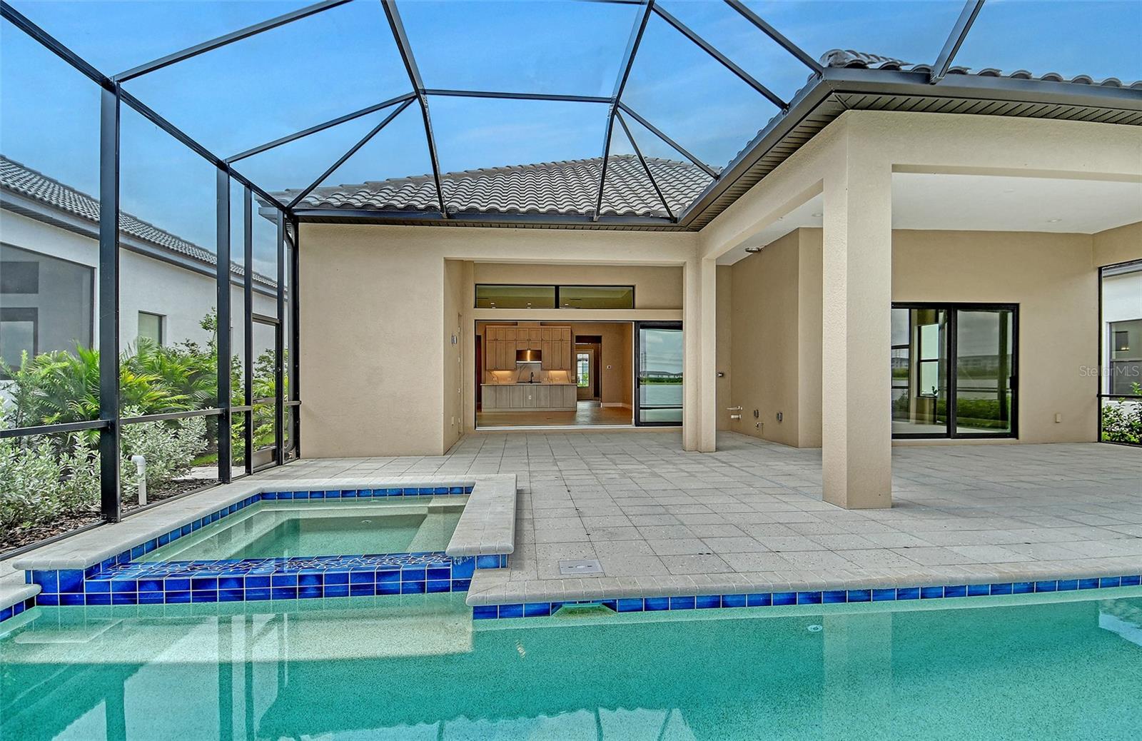 ARIA PHASE III - Residential