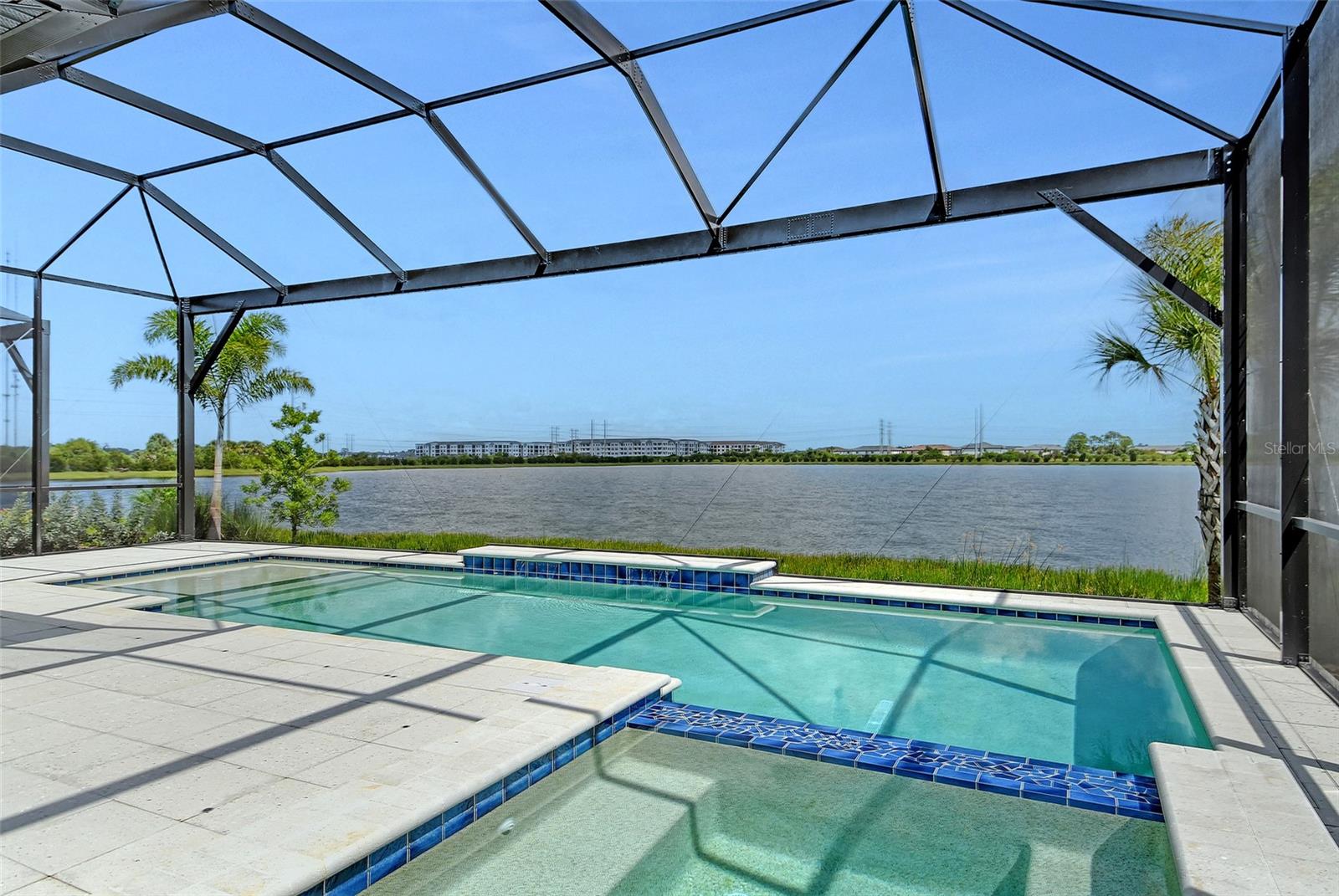 ARIA PHASE III - Residential