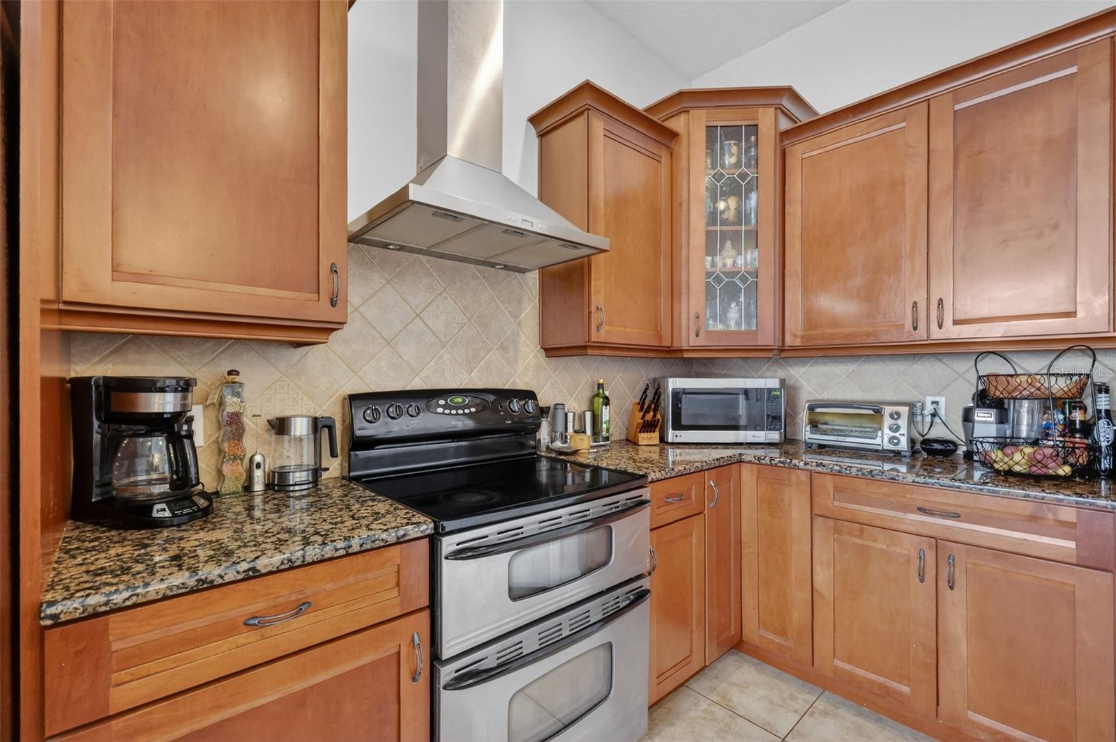 BAY RUN GARDENS - Residential Income